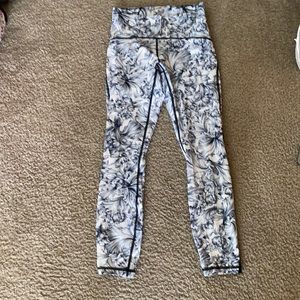 Black and white flower print lululemon leggings